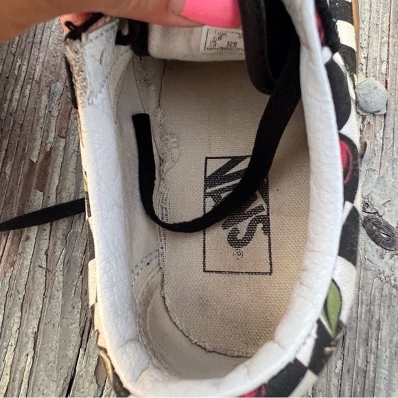 Women’s cherry Old Skool Vans - Picture 8 of 8